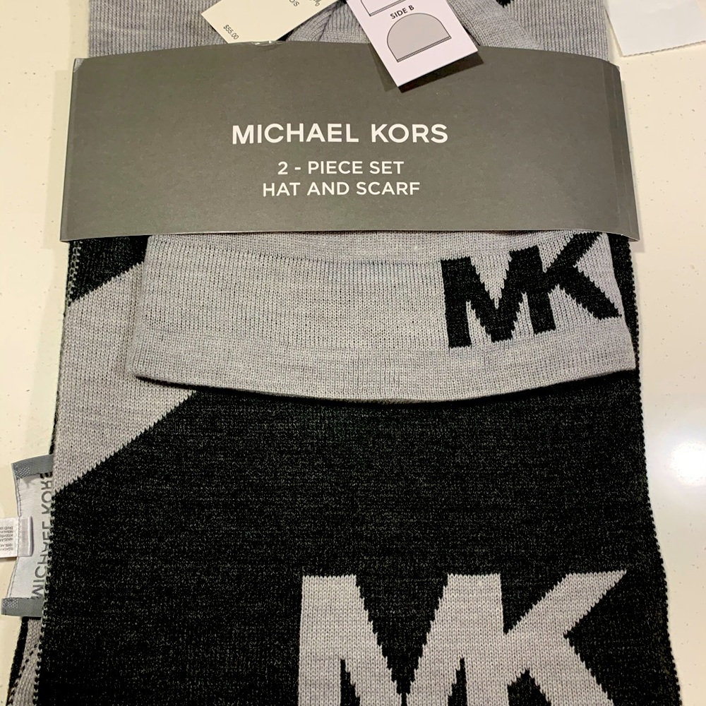 Michael kors scarves set for men
